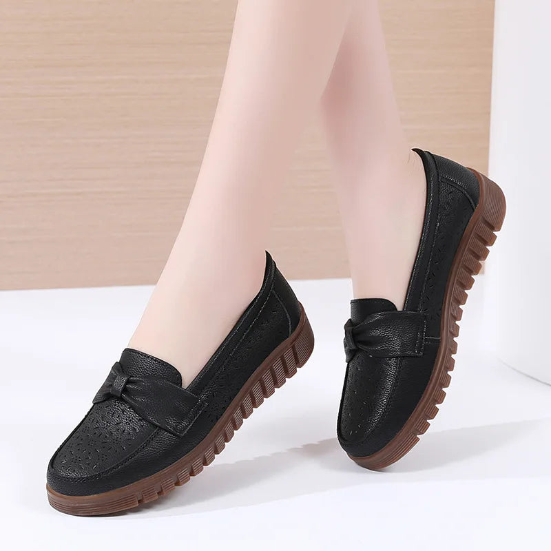 Spring /autumn Women Shoes Genuine Leather Breathable Loafers Flat Shoes Ladies Casual Shoes Plus Size 36-43 Mother Shoes