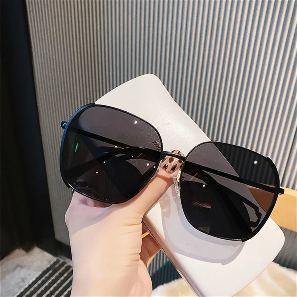 KLASSNUM Women's Oversized Polarized Sunglasses Fashion Gradient Shade Sunglasses UV400 Outdoor Sports Sunglasses Men Glasses