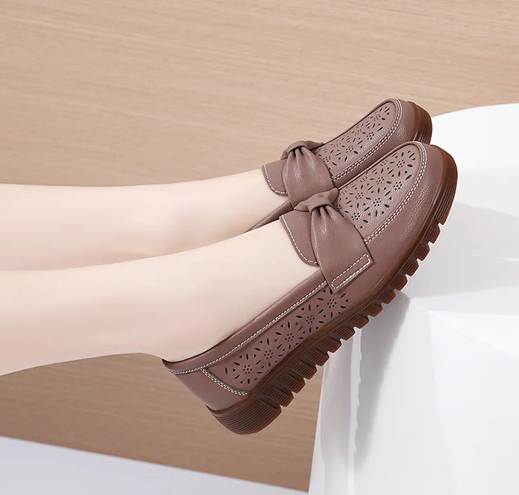 Spring /autumn Women Shoes Genuine Leather Breathable Loafers Flat Shoes Ladies Casual Shoes Plus Size 36-43 Mother Shoes