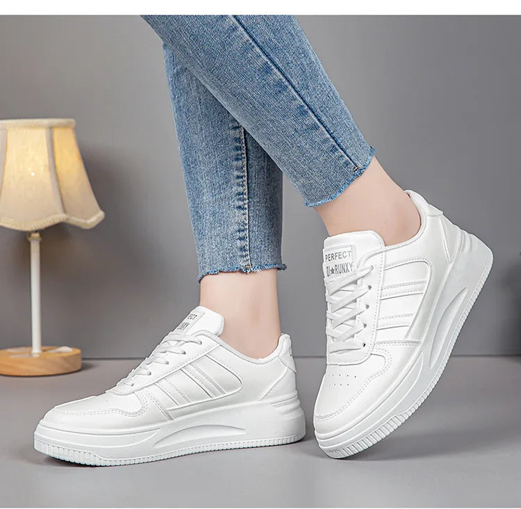 Thick sole white shoes Trendy flat shoes for women Comfortable, breathable vulcanized  2024 new sneakers  woman designer shoes