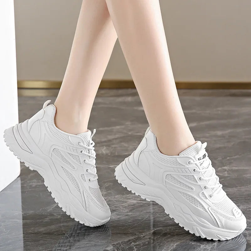 2024 Spring and Summer Casual Fashion New Breathable Solid Color Sneakers Comfortable Round Toe Thick Sole Women's Walking Shoes