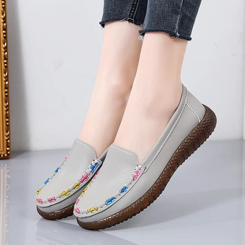 Spring Summer Leather Women's Lightweight Breathable Casual Flats Shoes Women Loafers Walking shoes