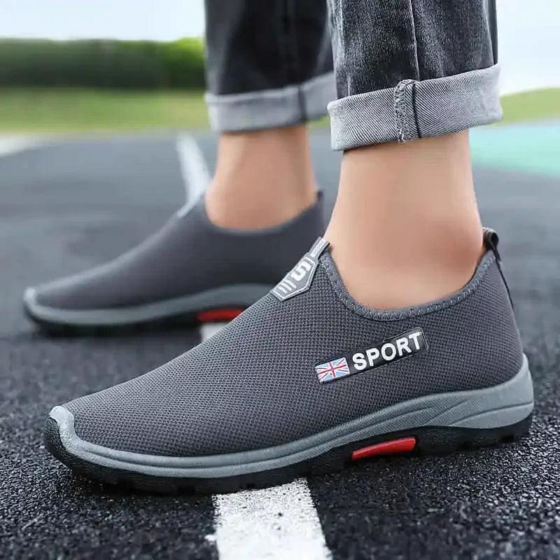 Sporting Red Tennis Shoses Men's Fashion Sneakers Berfoot Men's Shoe Net Men Shoes Winter Designer Luxury 2023 Tennis Wings Fur