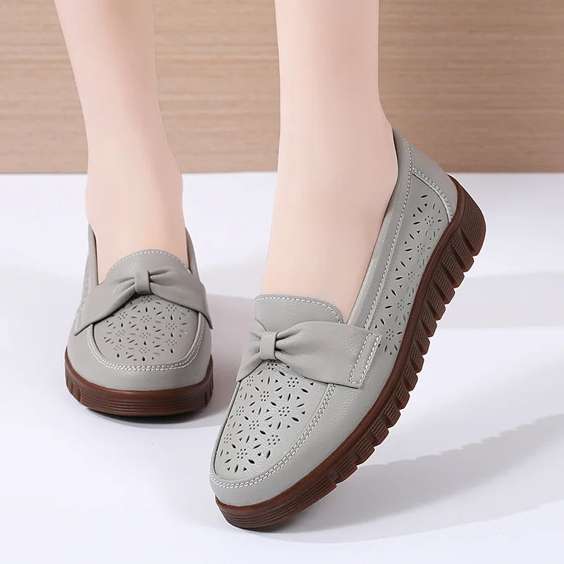 Spring /autumn Women Shoes Genuine Leather Breathable Loafers Flat Shoes Ladies Casual Shoes Plus Size 36-43 Mother Shoes