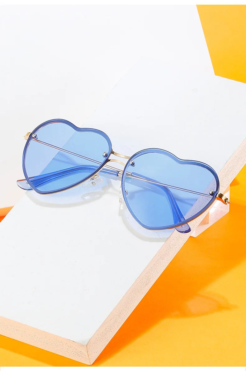 Heart Shaped Sunglasses Metal Women Brand Designer Fashion Rimless LOVE Clear Ocean Lenses Sun Glasses Oculos UV400