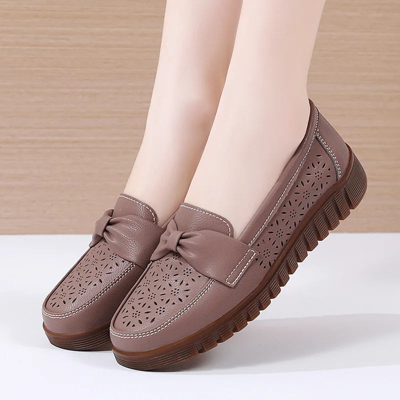 Spring /autumn Women Shoes Genuine Leather Breathable Loafers Flat Shoes Ladies Casual Shoes Plus Size 36-43 Mother Shoes