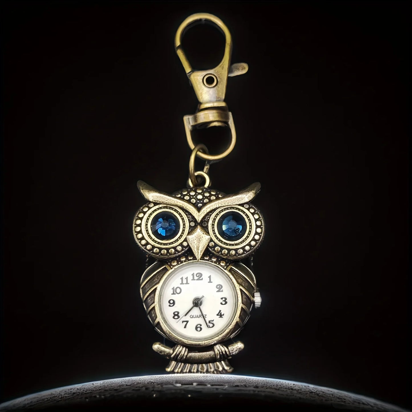 Vintage Noble Owl with Diamond Keychain Watch Hanging Watch Quartz Watch Men's and Women's Keychains