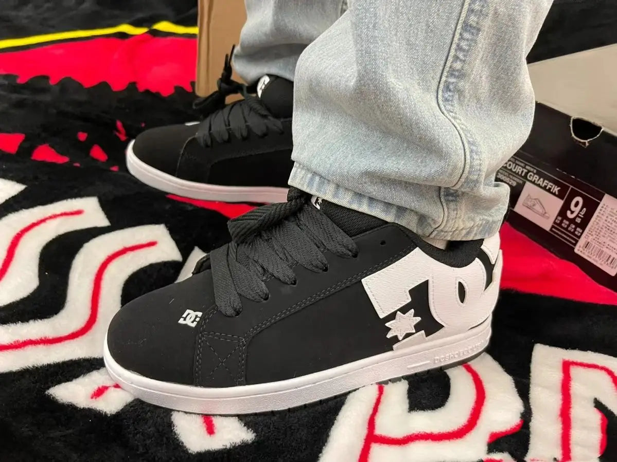 DC shoes trendy sports men's and women's loafers, low top campus sneakers, student casual retro versatile sports shoes gifts