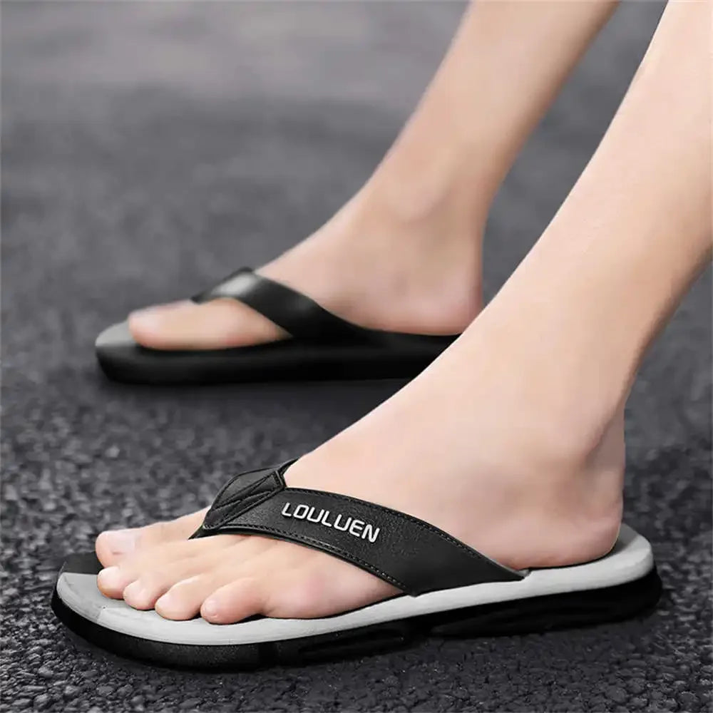 Soft Sole Number 39 Water Shoes Aqua Shoes Men's House Slippers Men's Sandals Summer 2023 Sneakers Sports Loufers Life