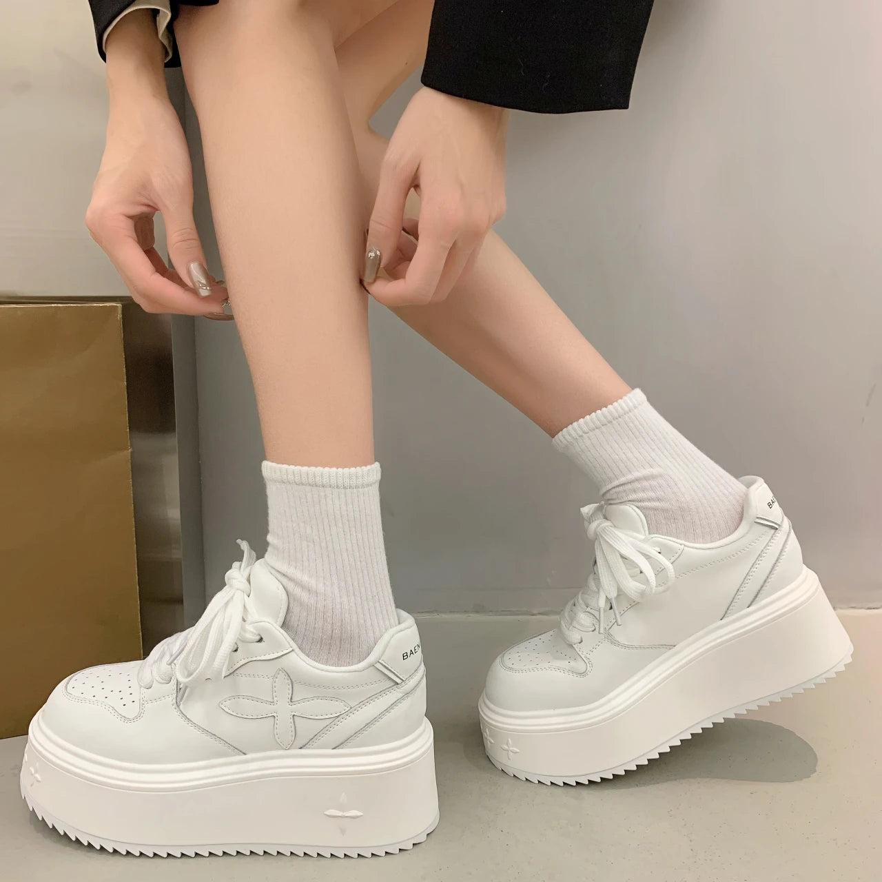 Summer Platform Lace Up Women Sport Shose Flats Sneakers Shallow Shoes 2024 Soft Sole Walking Casual Shose Outdoor Sneakers Lady